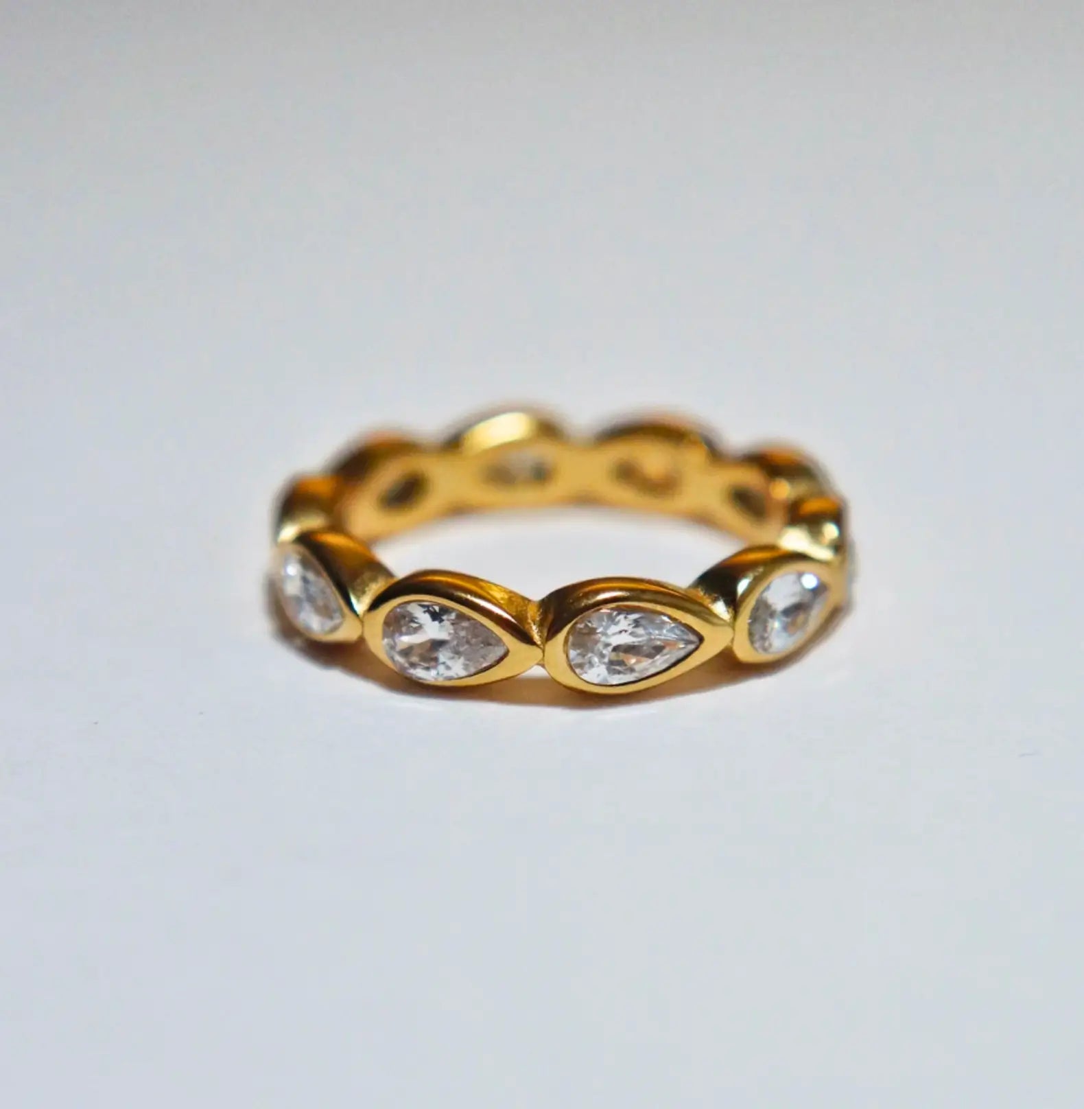 TEARDROP CRYSTAL RING