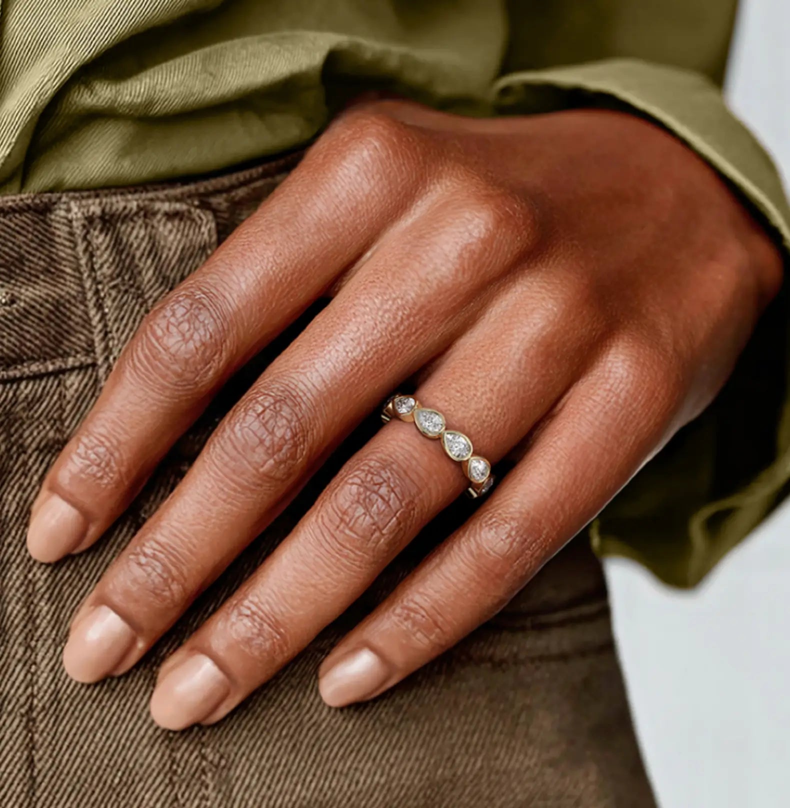 TEARDROP CRYSTAL RING