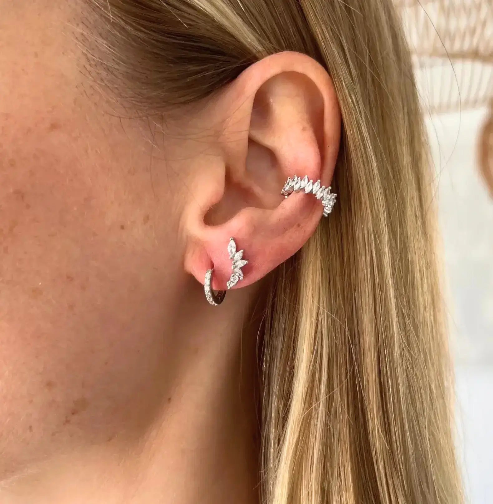 LUSTROUS MARQUISE HOOPS