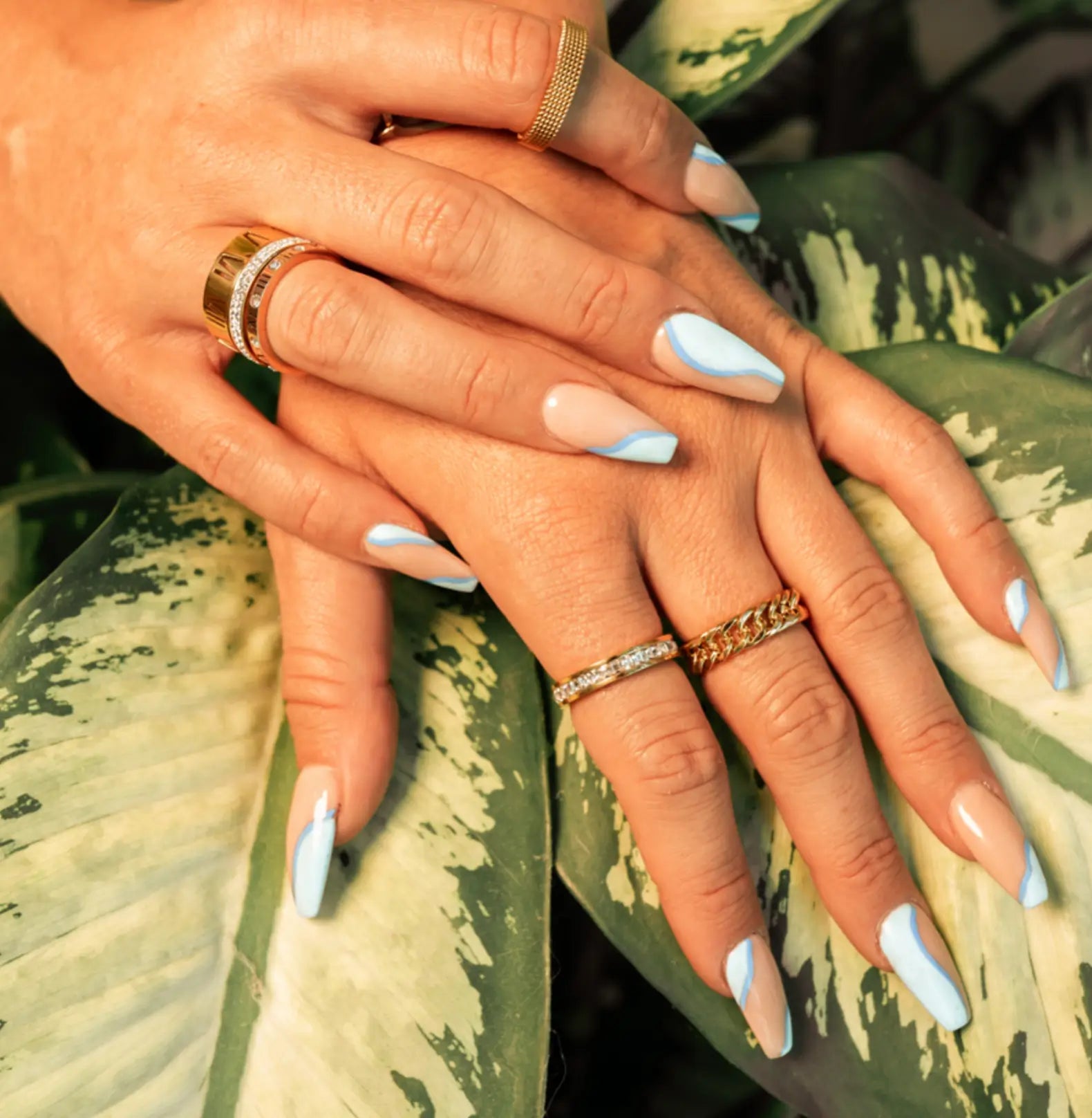 MALIKA DIAMONDS RING - GOLD