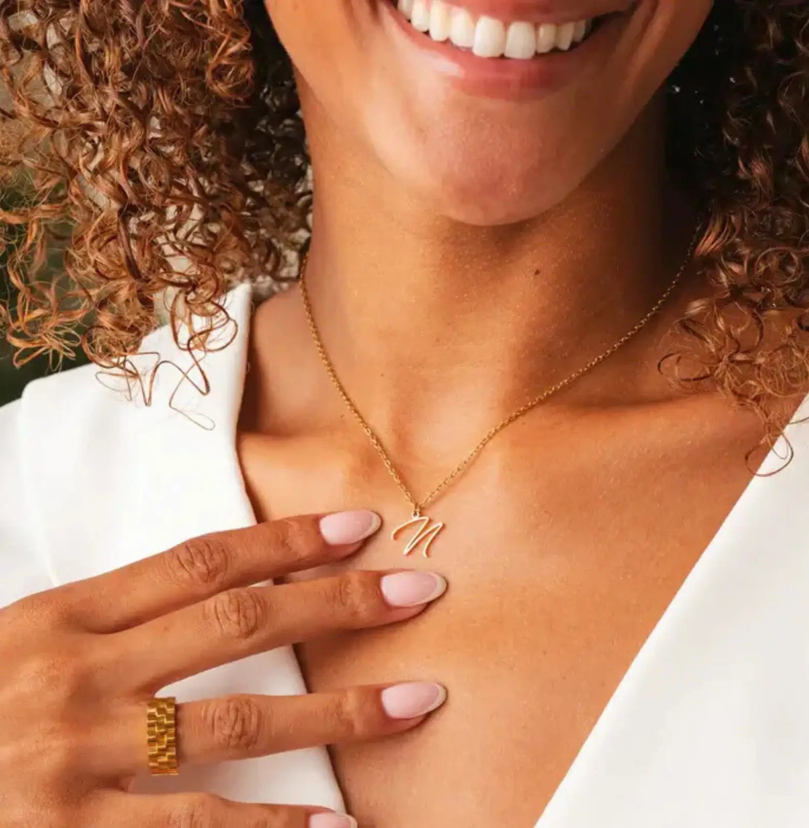 VERSE INITIAL NECKLACE