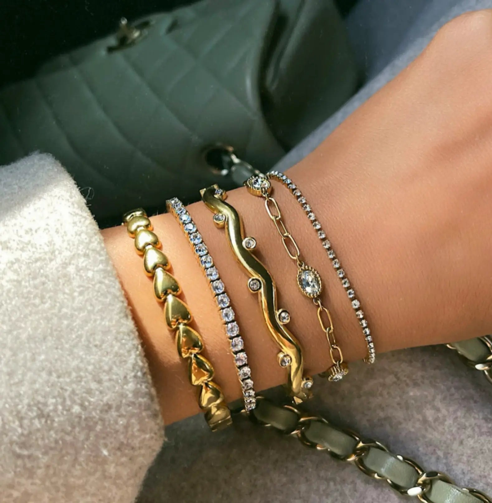 WAVES OF LIGHT BRACELET