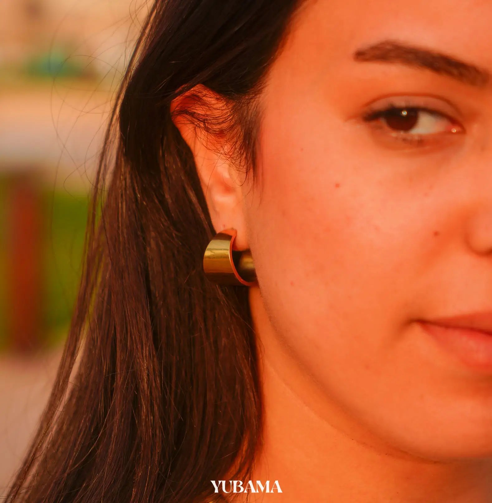 GLOSSY EARRINGS