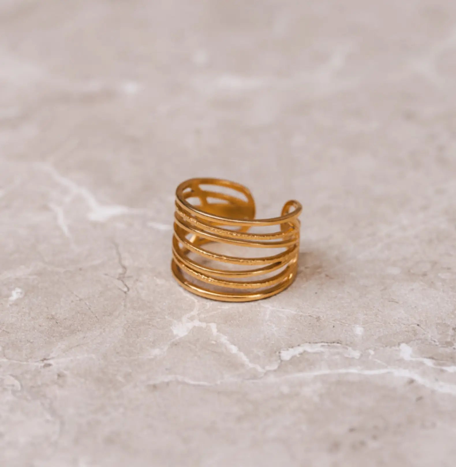 WAVES RING