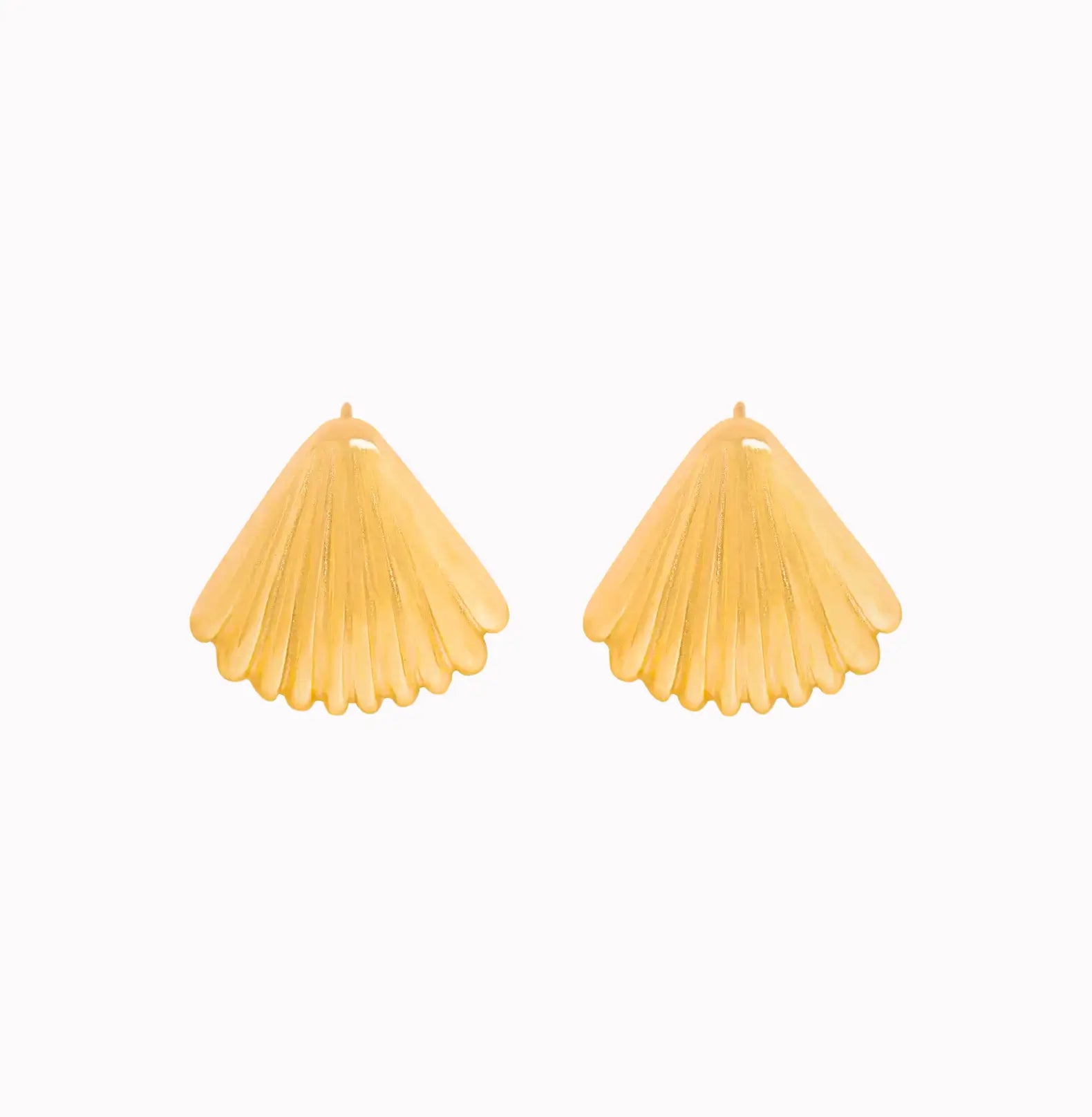 OCEAN SHELL DROP EARRING