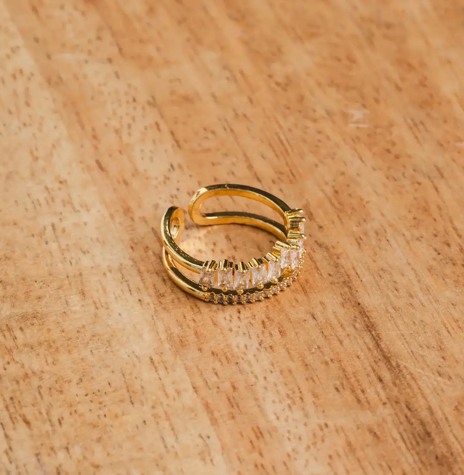 RADIANT ARC RING