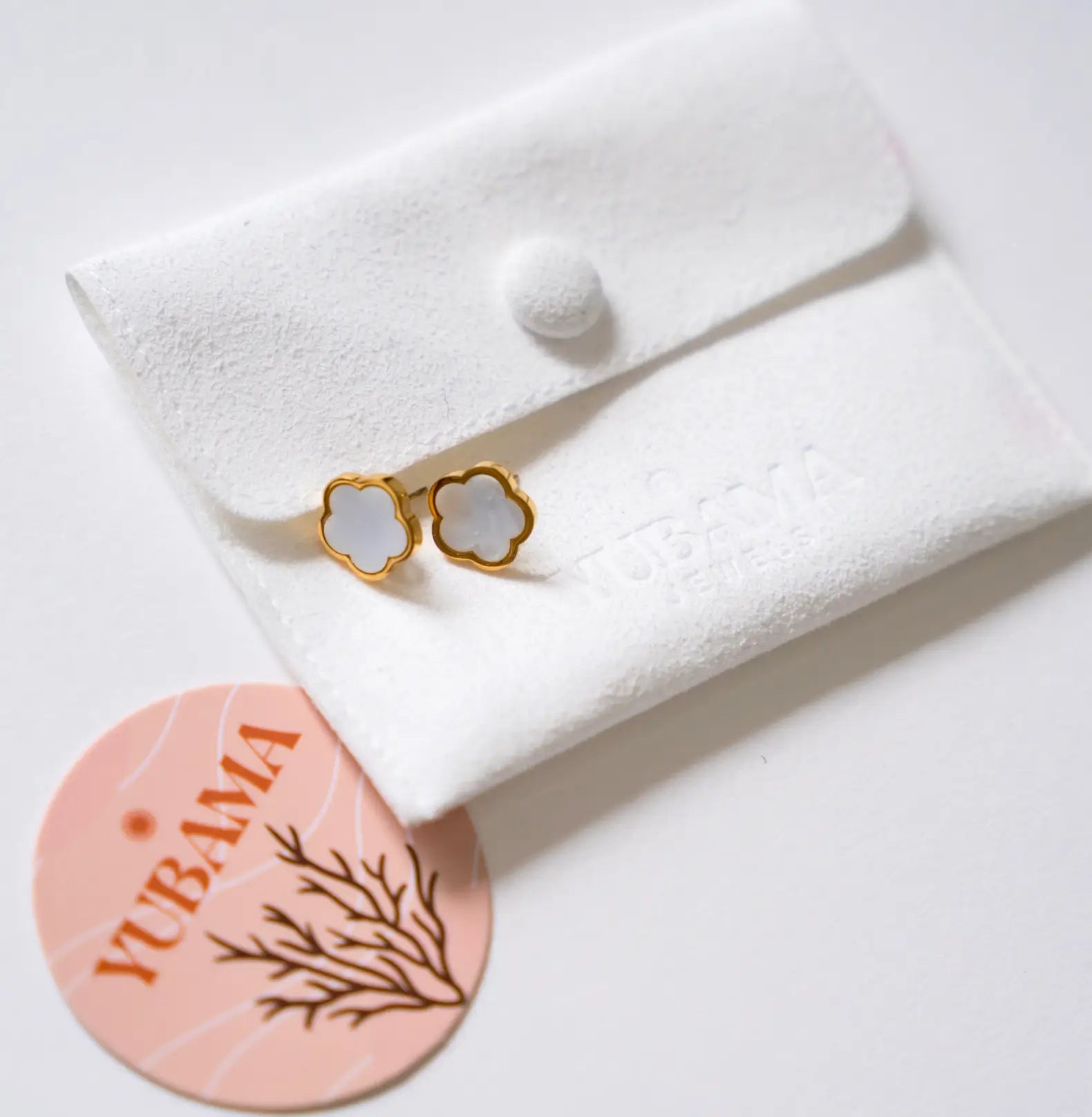 FLOWER STUD EARRINGS - Gold