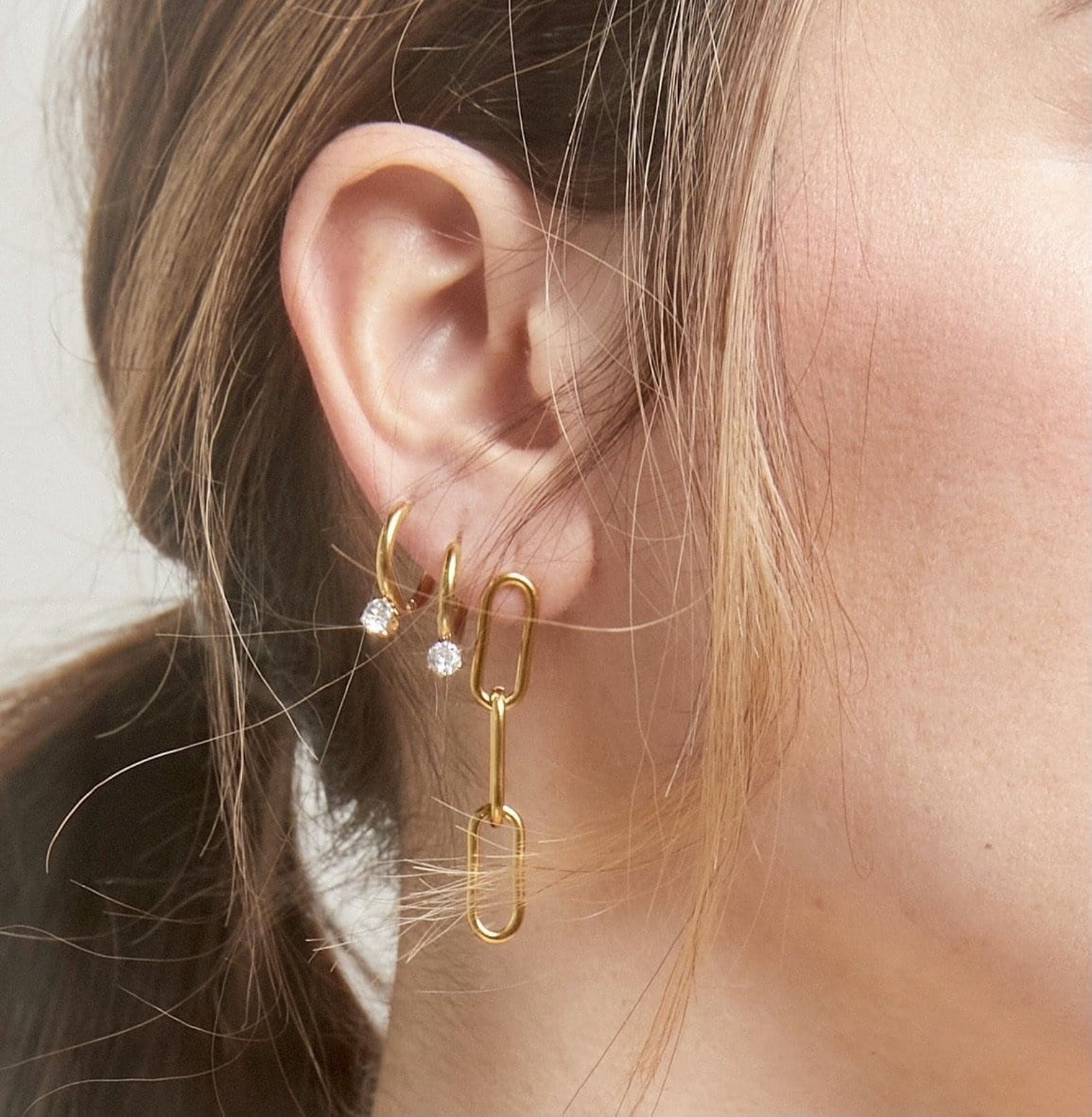 MINERO MINI HOOP EARRINGS earing Yubama Jewelry Online Store - The Elegant Designs of Gold and Silver ! 
