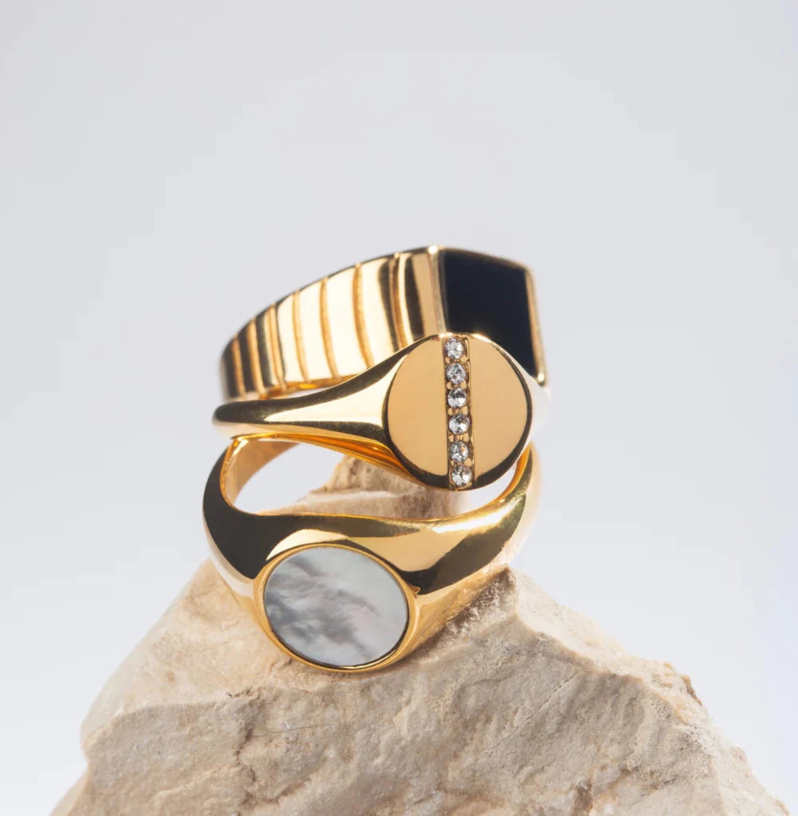 YO SIGNET RING braclet Yubama Jewelry Online Store - The Elegant Designs of Gold and Silver ! 