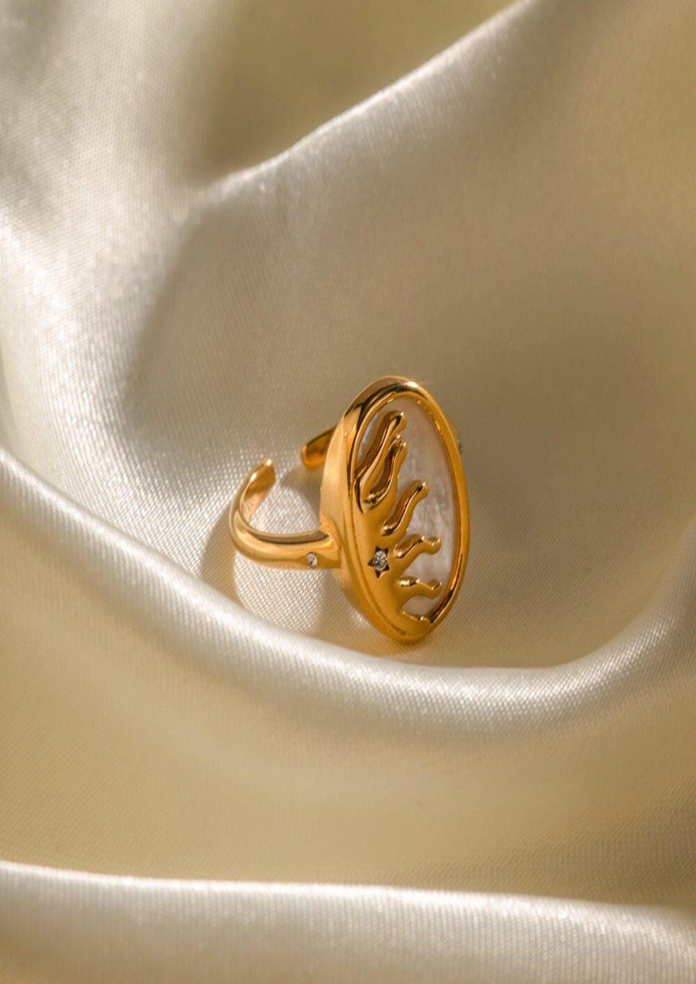 SHINNING RING ring Yubama Jewelry Online Store - The Elegant Designs of Gold and Silver ! 