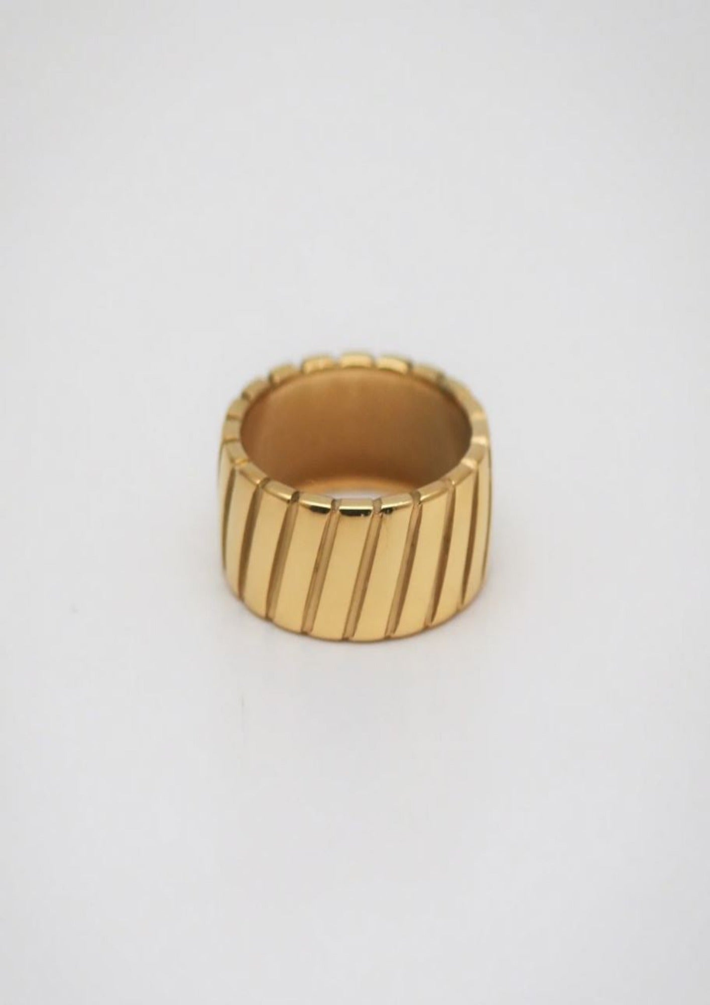 GOLD BEVELED RING earing Yubama Jewelry Online Store - The Elegant Designs of Gold and Silver ! 